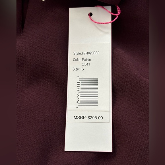 NWT Parker mini dress in color “raisin” size 6. Beautiful cut-out flower accents - Picture 4 of 8